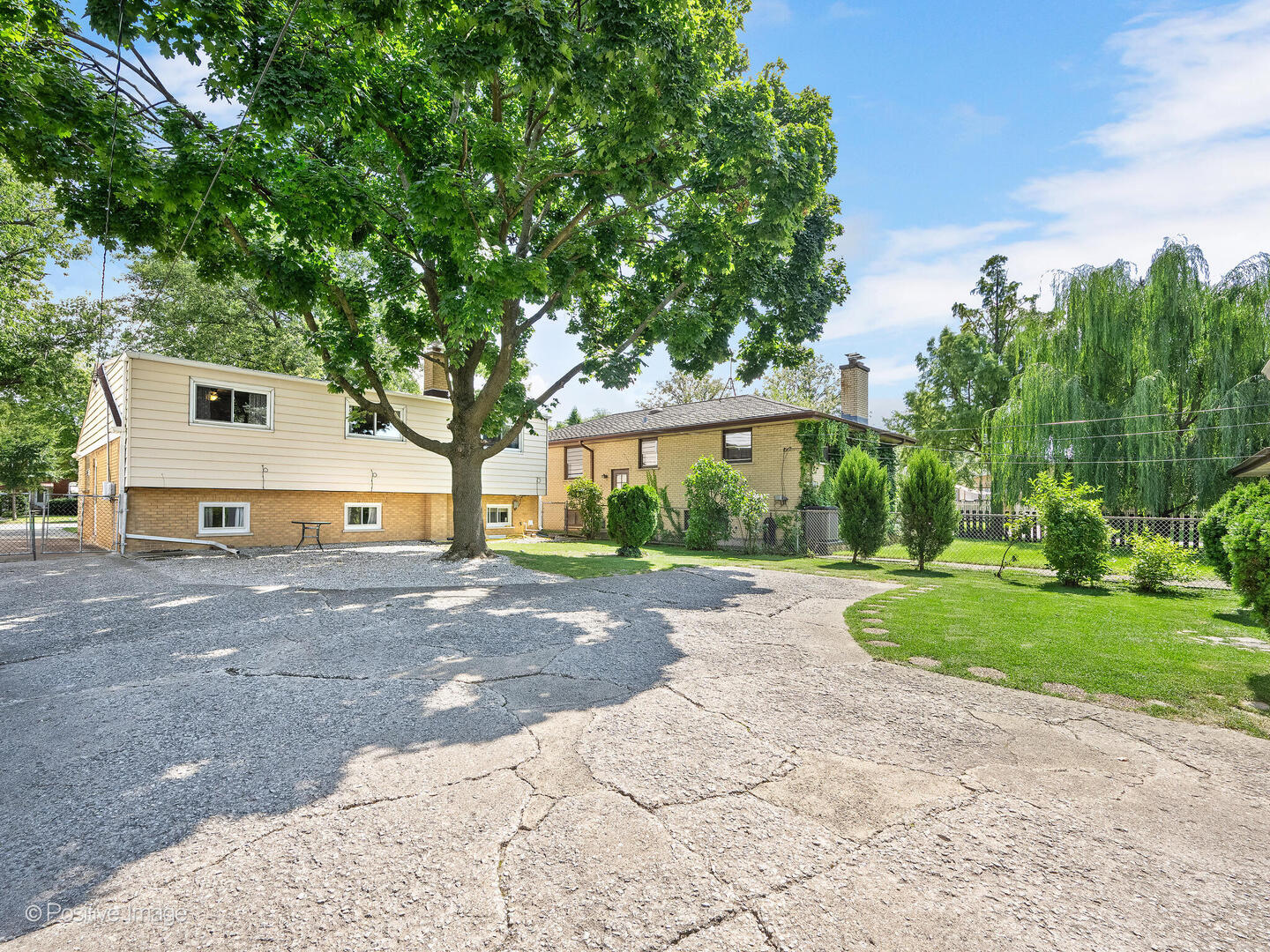 740 S La Grange Road, La Grange, IL 60525