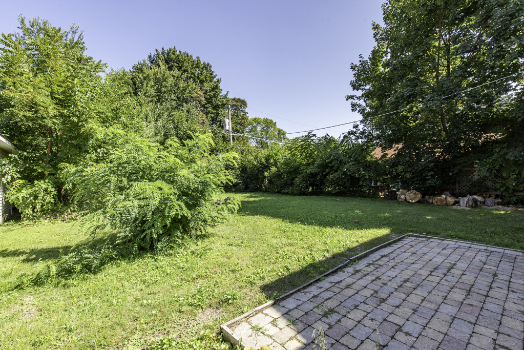 411 N Martin Avenue, Waukegan, IL 60085
