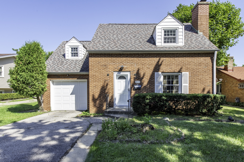 411 N Martin Avenue, Waukegan, IL 60085