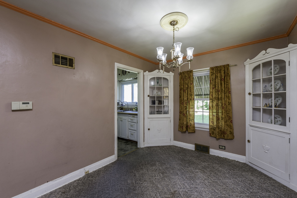 411 N Martin Avenue, Waukegan, IL 60085