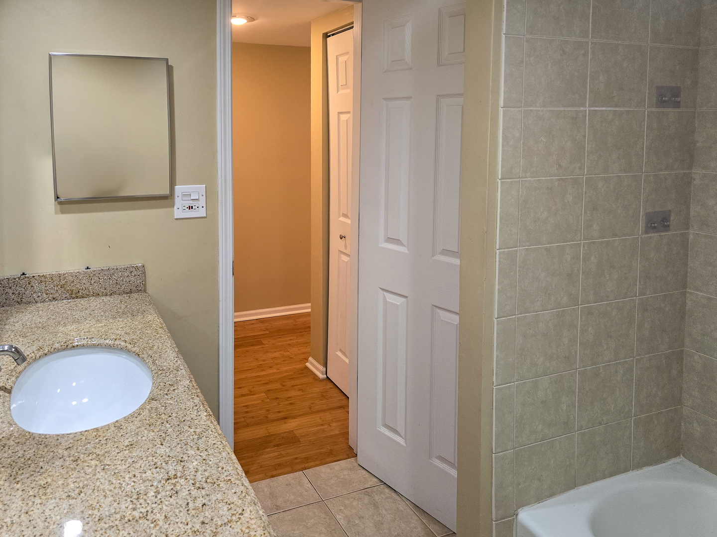 4506 KINGS WALK Drive #2D, Rolling Meadows, IL 60008