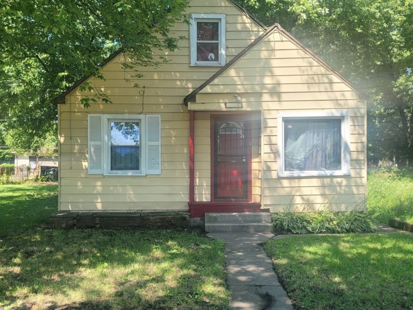 14110 S Claire Boulevard, Robbins, IL 60472