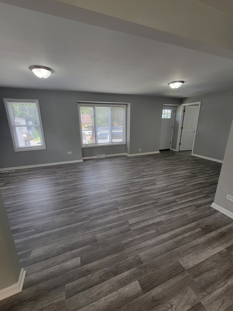 7607 Center Drive, Wonder Lake, IL 60097