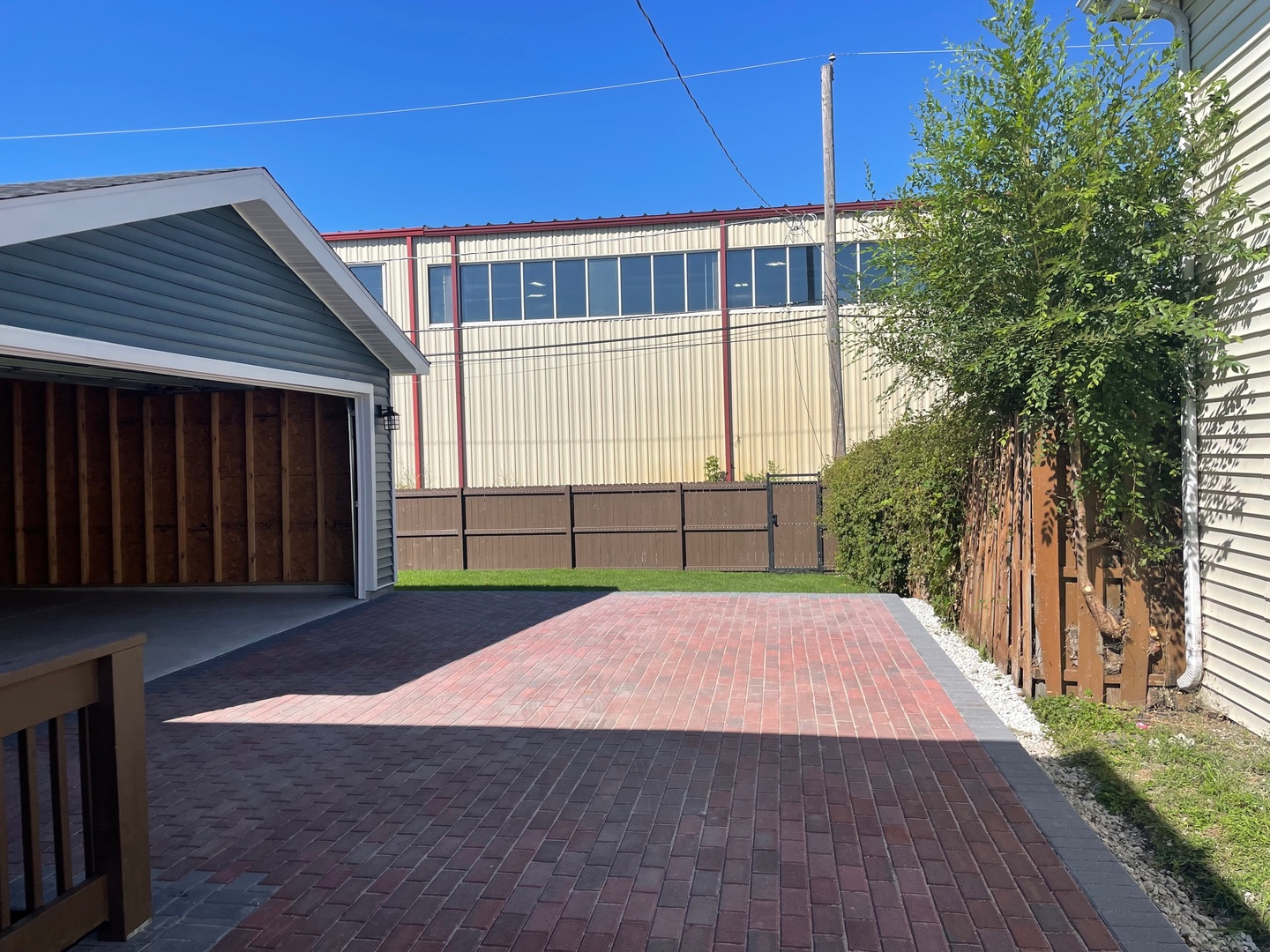 13912 S MANISTEE Avenue, Burnham, IL 60633
