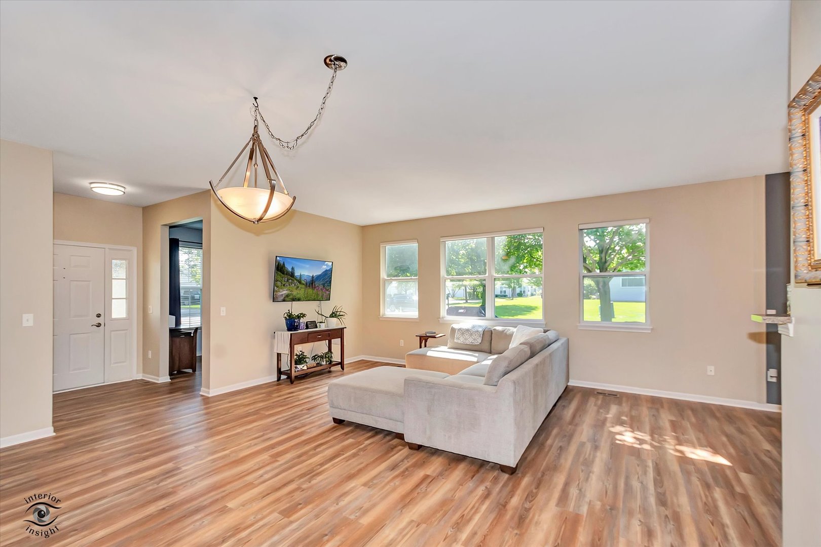 1517 W Ludington Circle, Romeoville, IL 60446