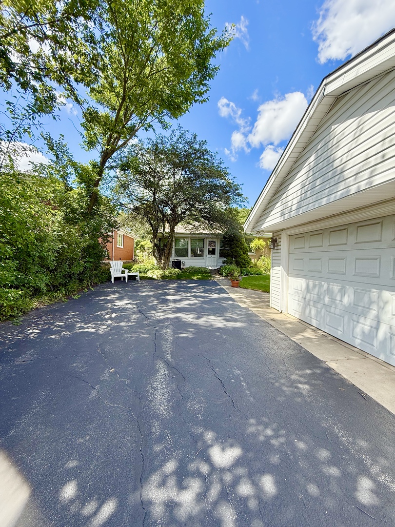 831 Latimer Lane, Flossmoor, IL 60422