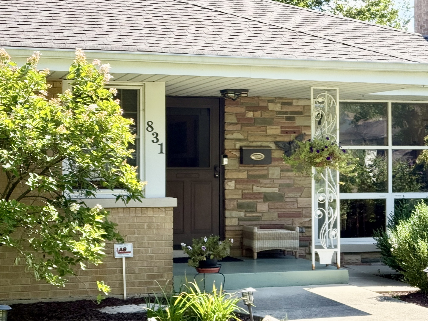 831 Latimer Lane, Flossmoor, IL 60422