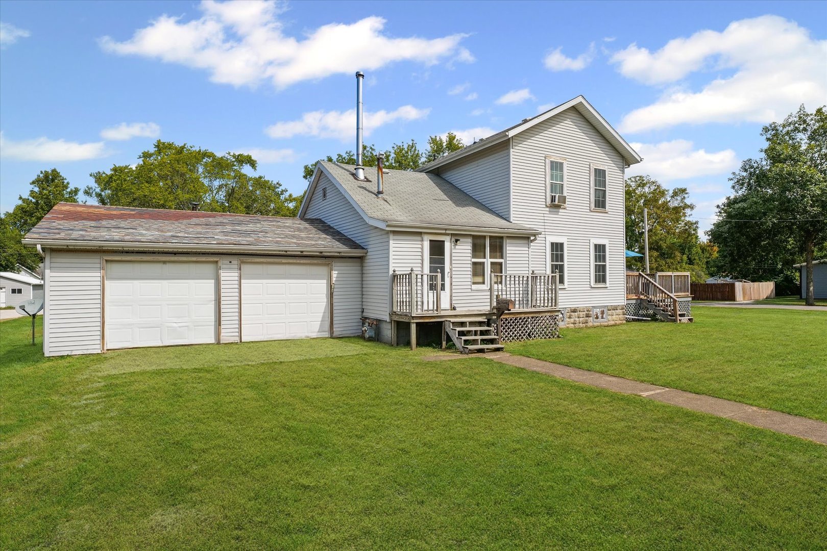 402 W Ash Street, Fairbury, IL 61739