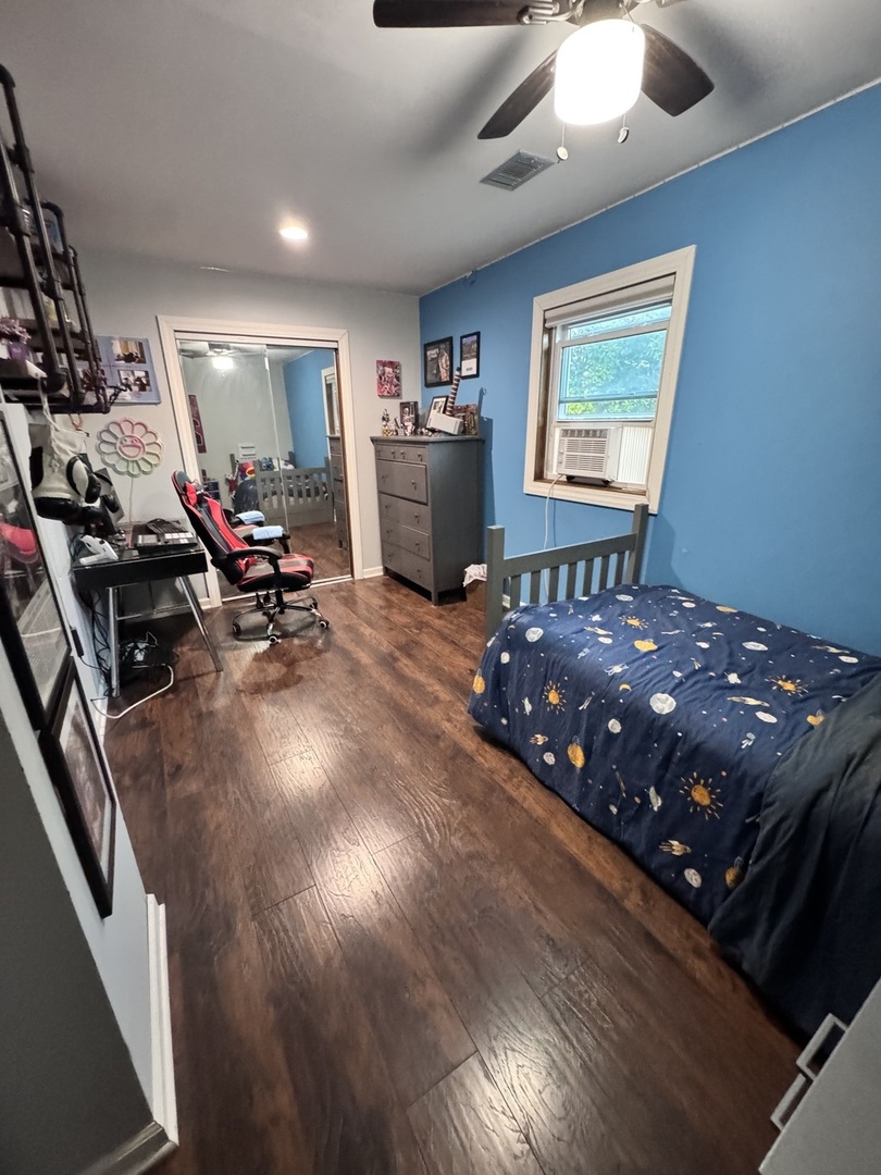 9546 S Spaulding Avenue, Evergreen Park, IL 60805