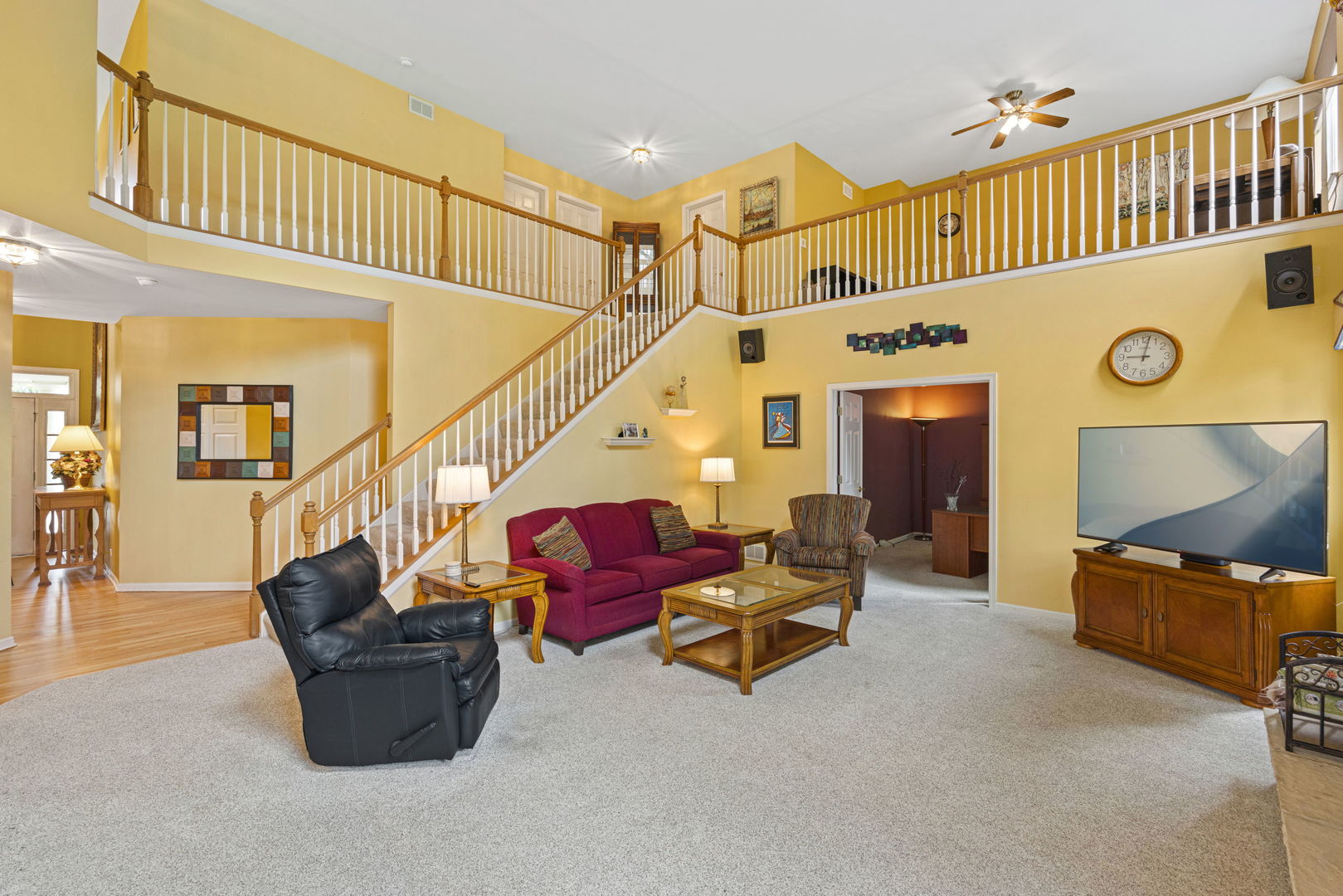 1 Winterberry Court, Streamwood, IL 60107