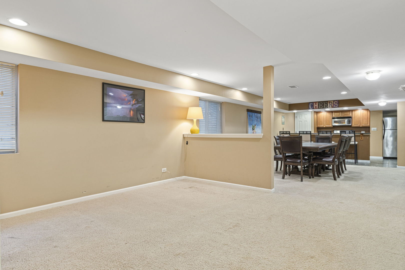 1 Winterberry Court, Streamwood, IL 60107