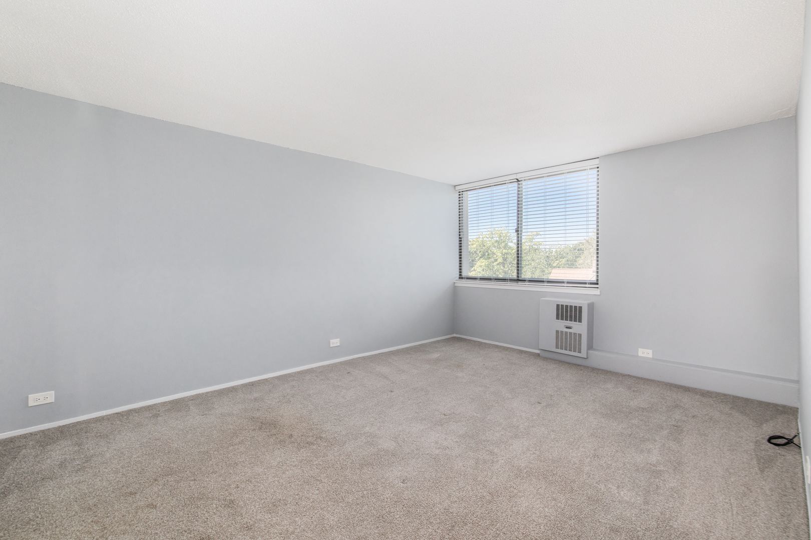 1110 Grove Street #4H, Downers Grove, IL 60515