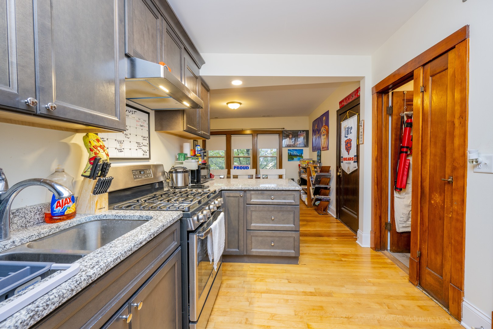 3258 N Linder Avenue #2D, Chicago, IL 60641