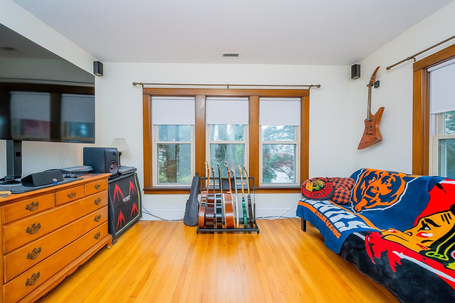 3258 N Linder Avenue #2D, Chicago, IL 60641