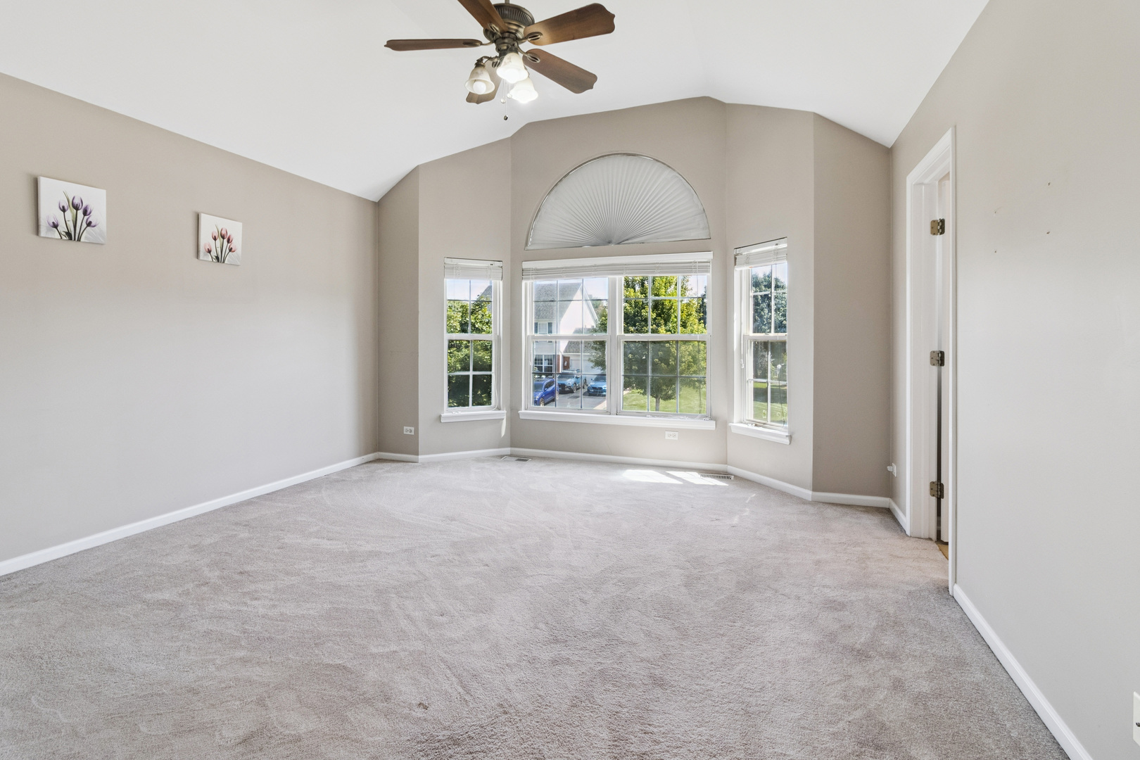 1110 Natalie Drive, West Chicago, IL 60185