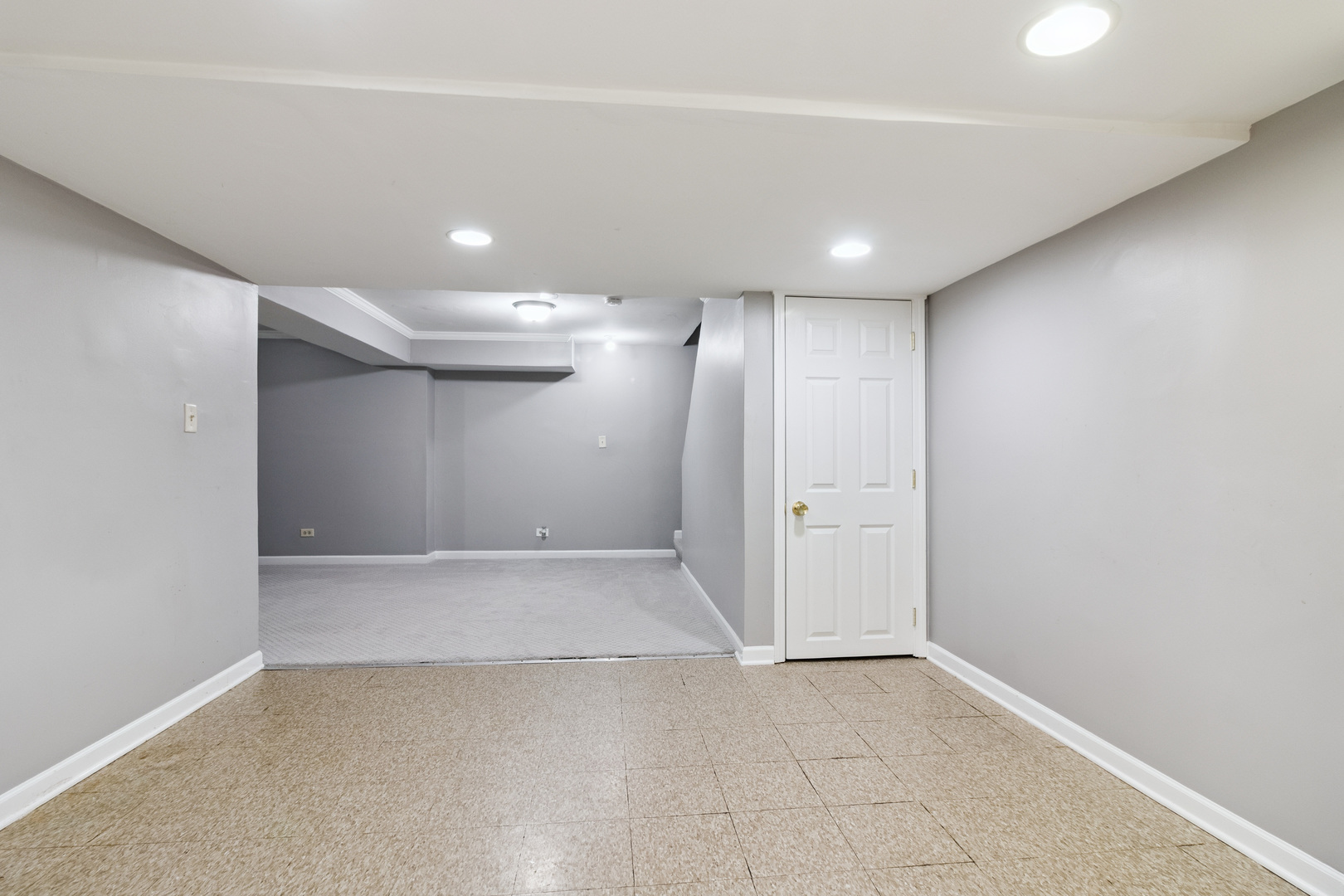 1110 Natalie Drive, West Chicago, IL 60185