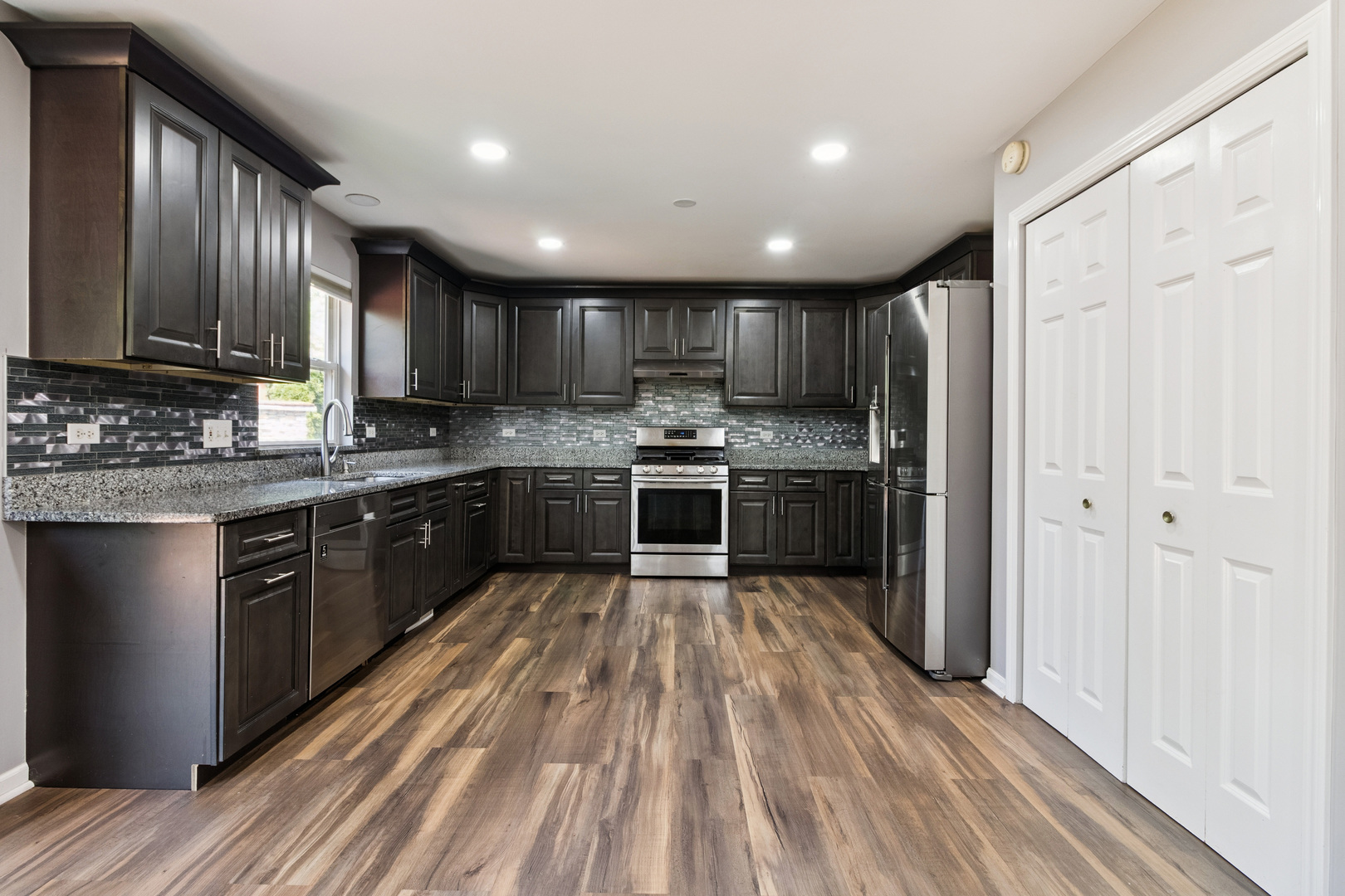 1110 Natalie Drive, West Chicago, IL 60185