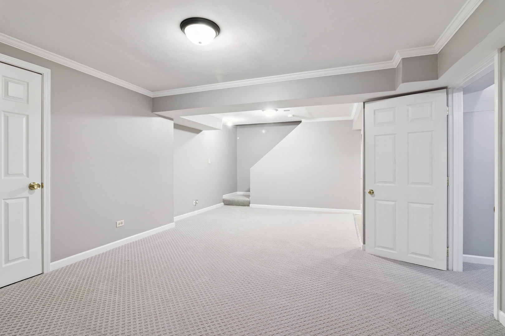 1110 Natalie Drive, West Chicago, IL 60185