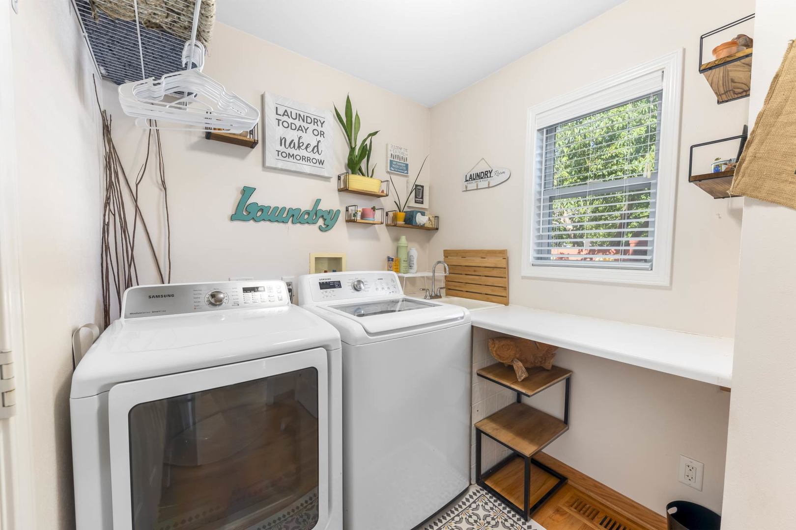 752 Kensington Boulevard, DeKalb, IL 60115