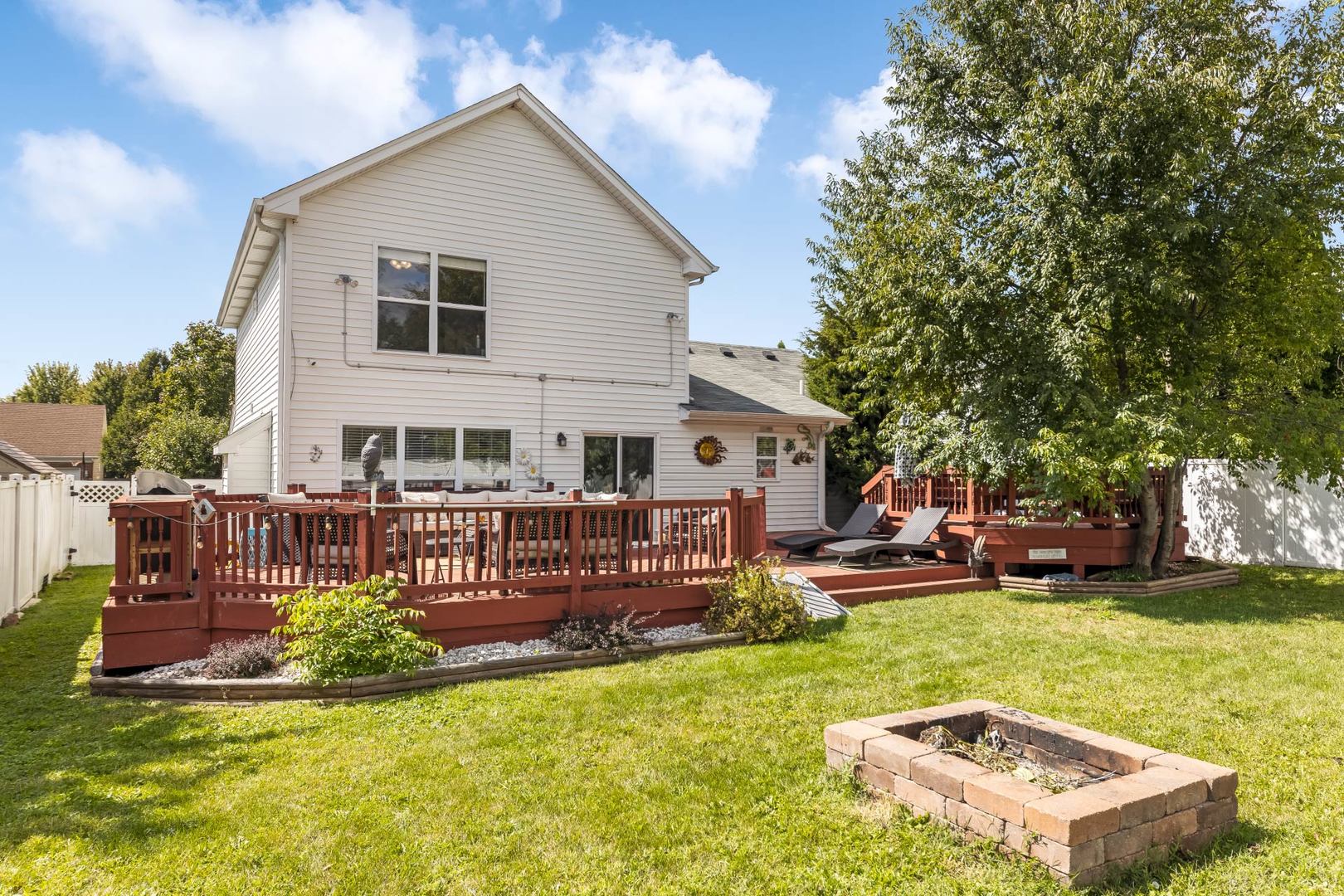 752 Kensington Boulevard, DeKalb, IL 60115