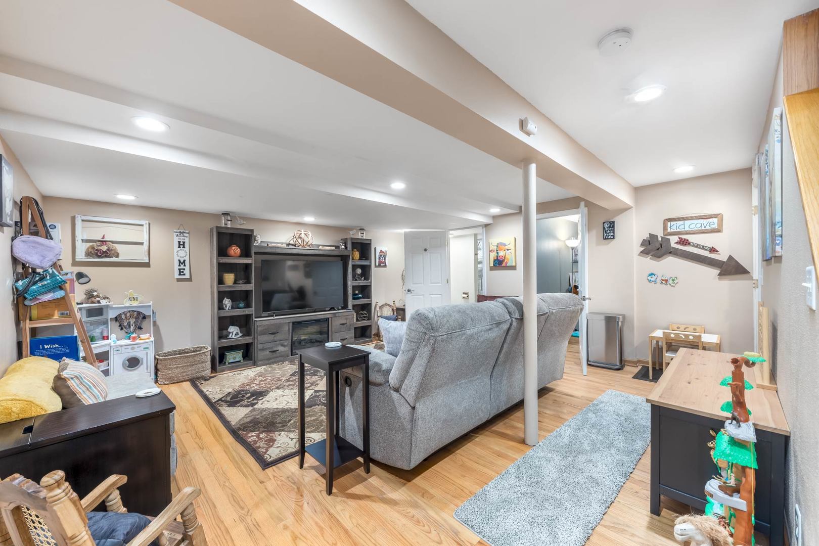 752 Kensington Boulevard, DeKalb, IL 60115