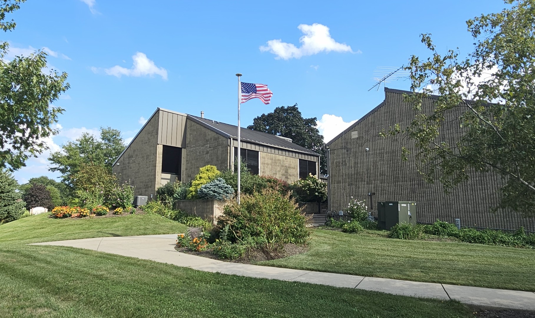 3S188 Harvest Court, Warrenville, IL 60555