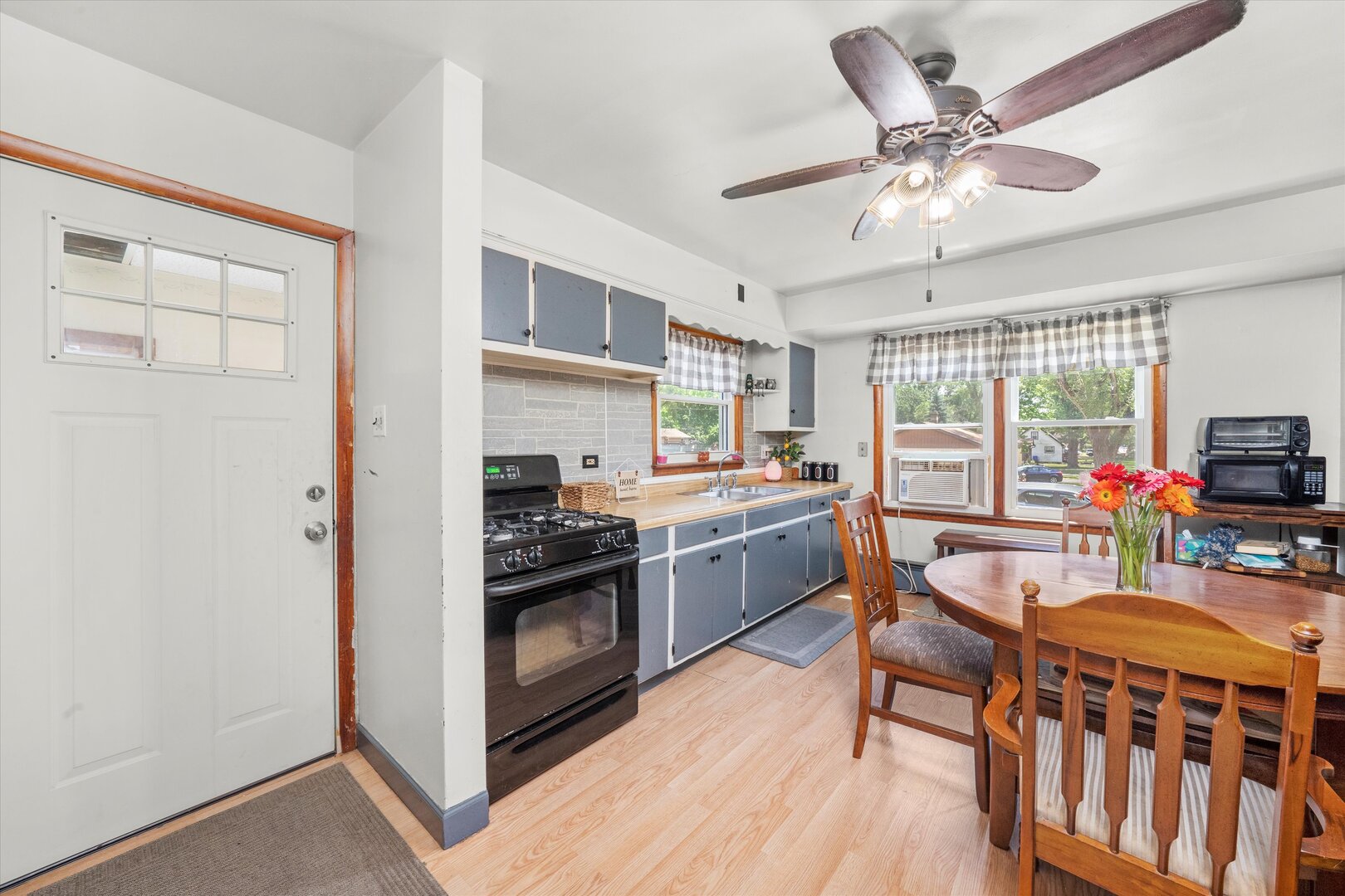3820 W 117th Street, Alsip, IL 60803