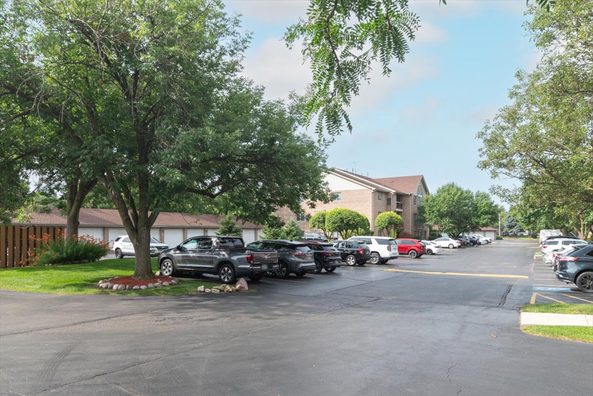 10268 Southwest Highway #3C, Chicago Ridge, IL 60415