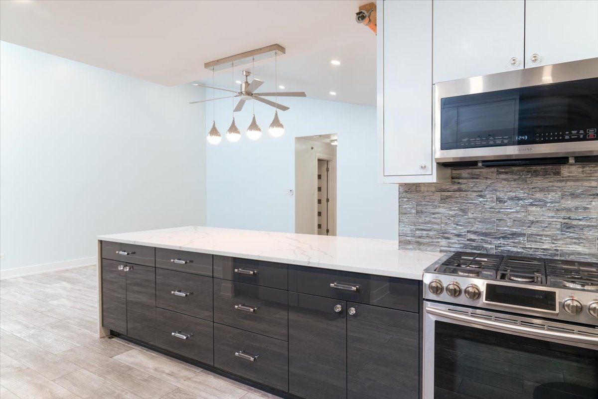 10268 Southwest Highway #3C, Chicago Ridge, IL 60415