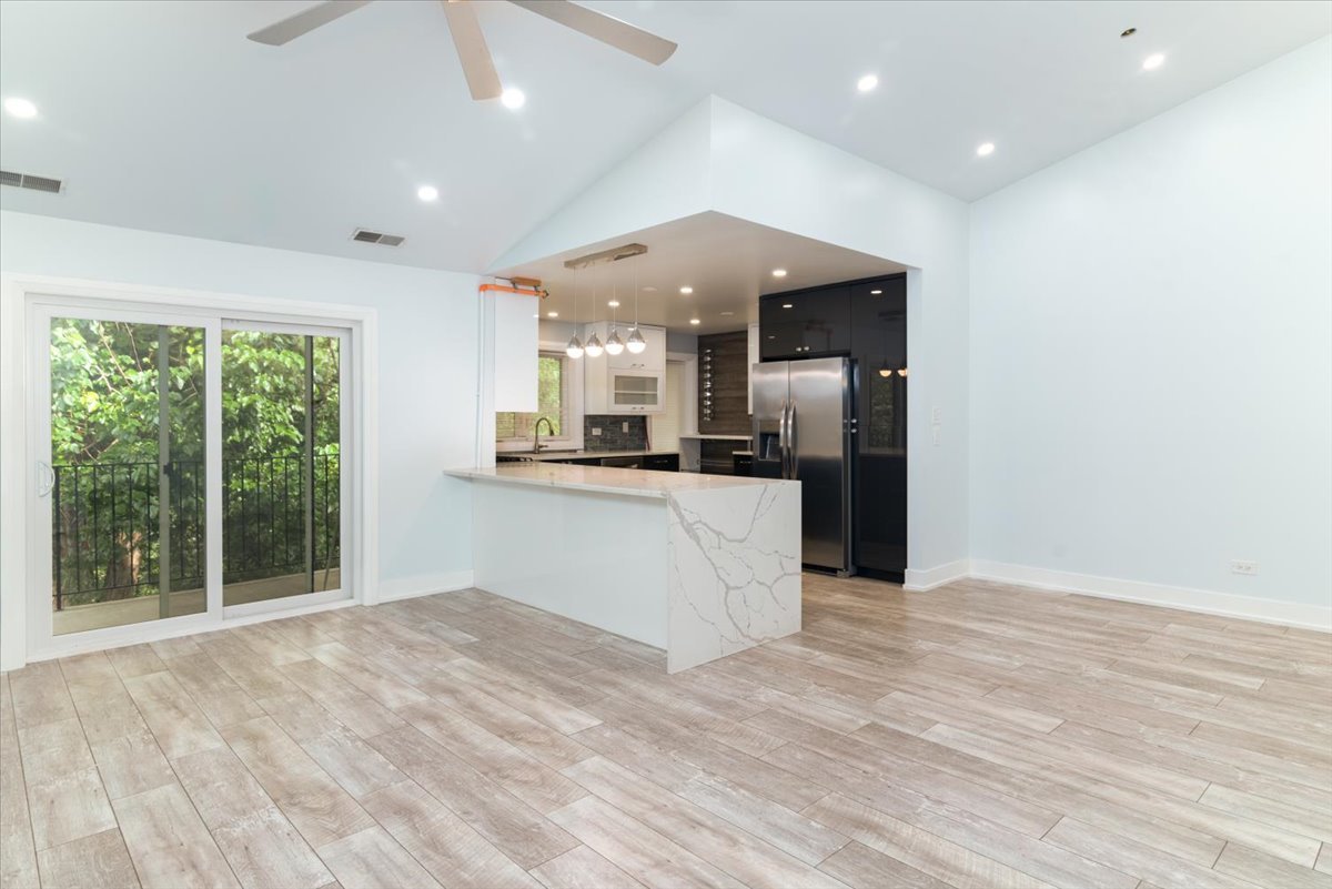 10268 Southwest Highway #3C, Chicago Ridge, IL 60415