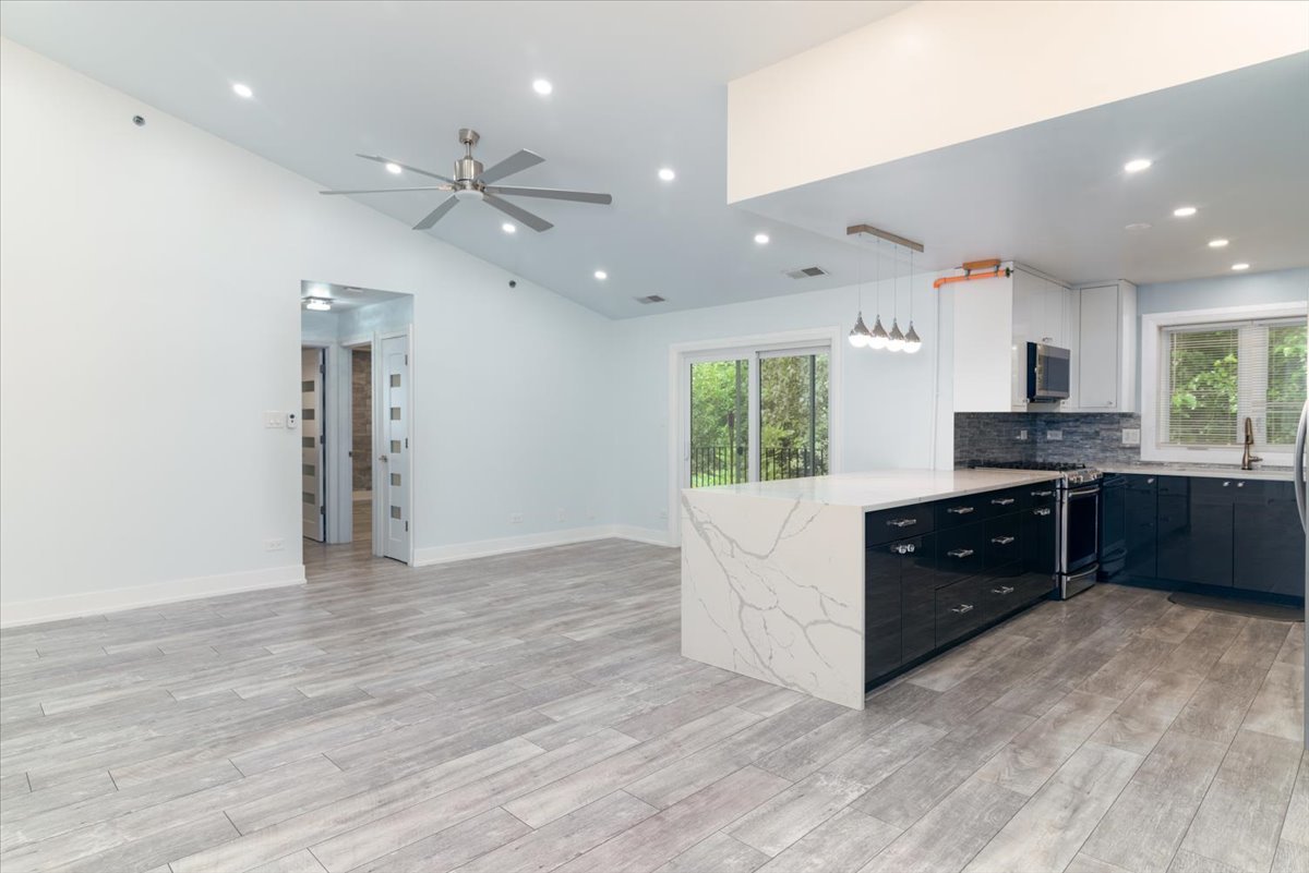 10268 Southwest Highway #3C, Chicago Ridge, IL 60415