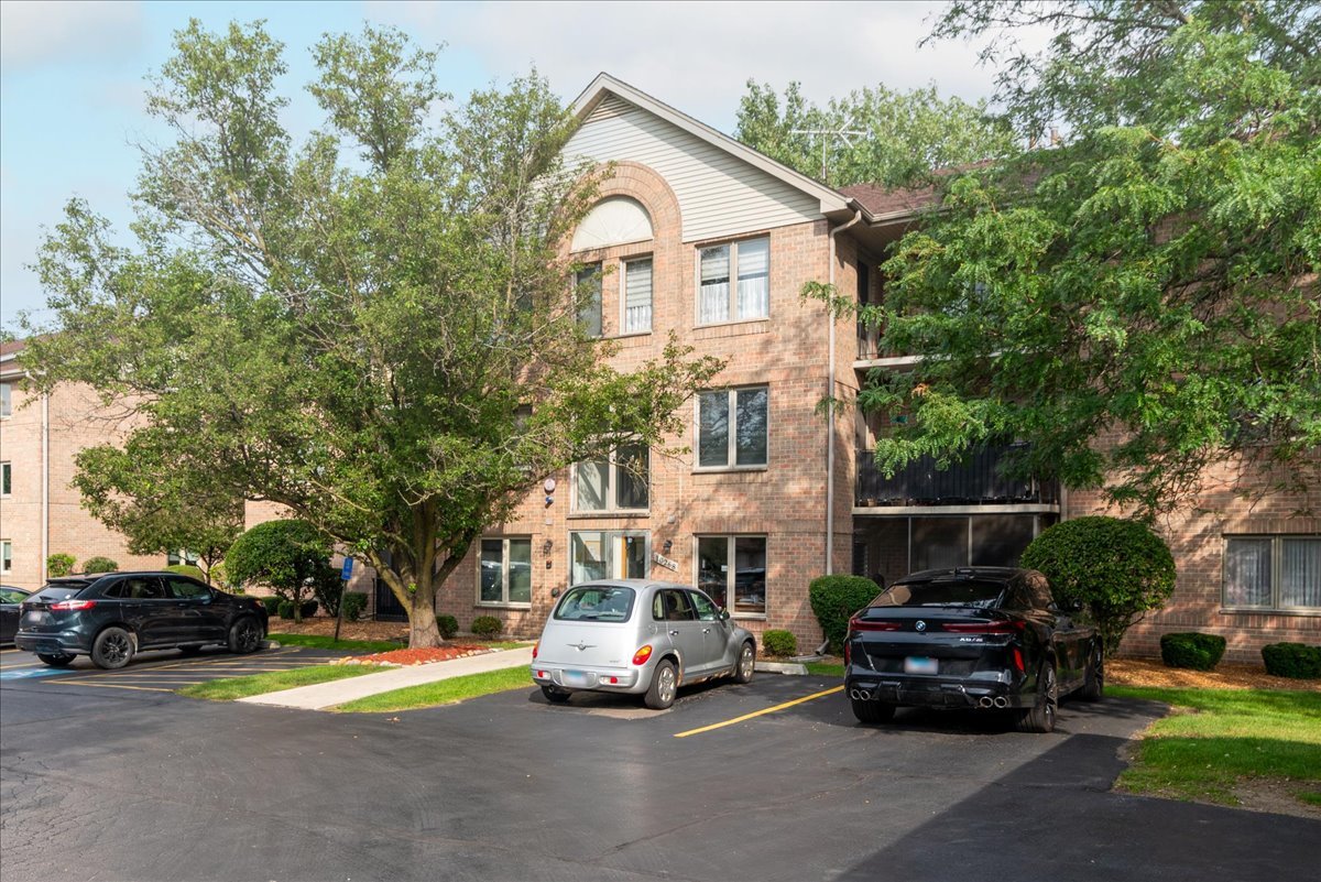10268 Southwest Highway #3C, Chicago Ridge, IL 60415