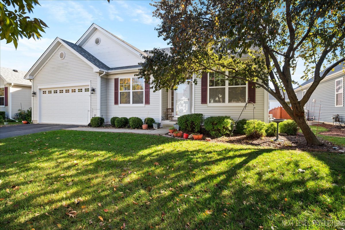 712 Bohannon Circle, Oswego, IL 60543