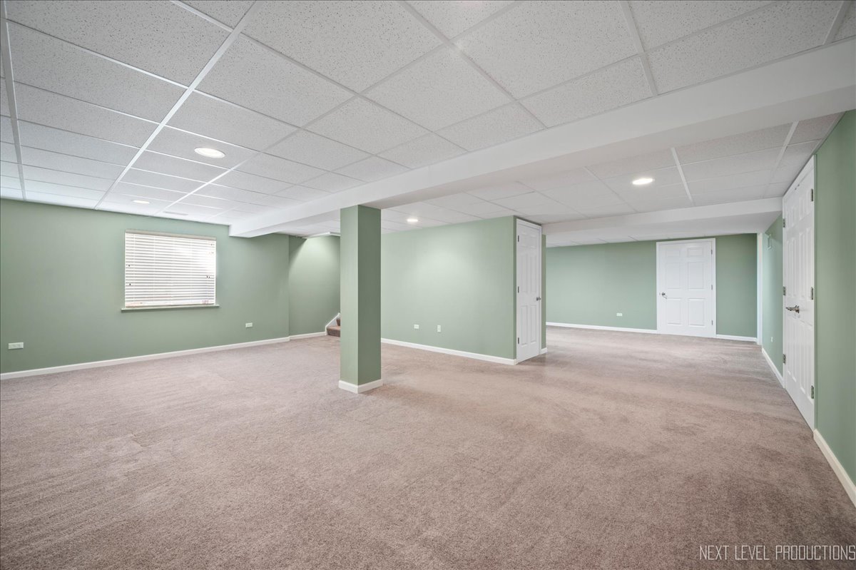 712 Bohannon Circle, Oswego, IL 60543