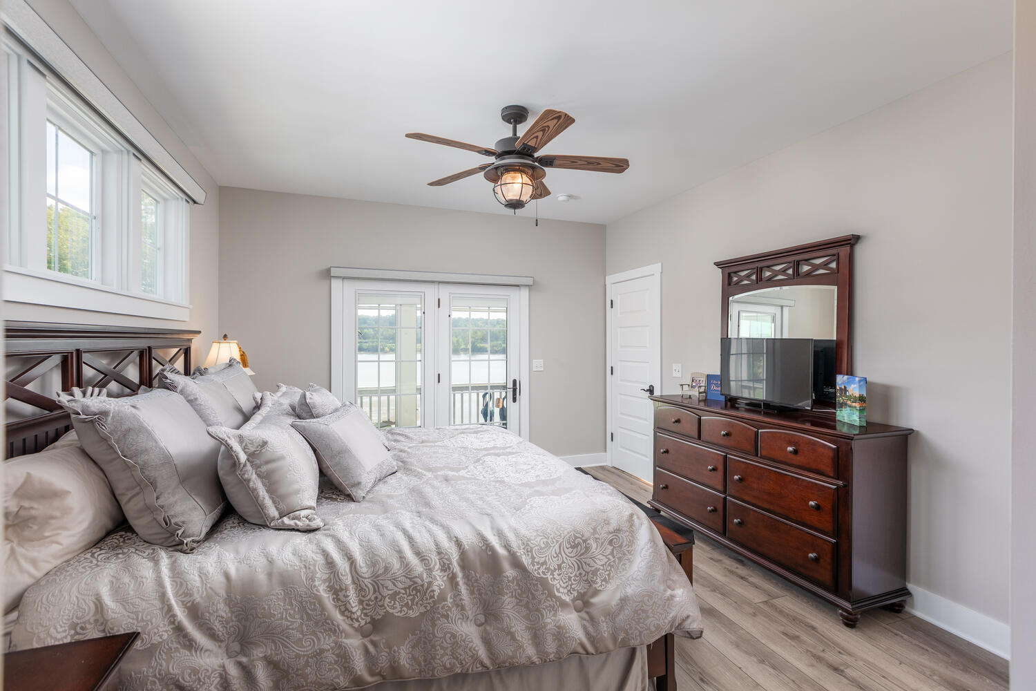 5 Windward Way, Ottawa, IL 61350