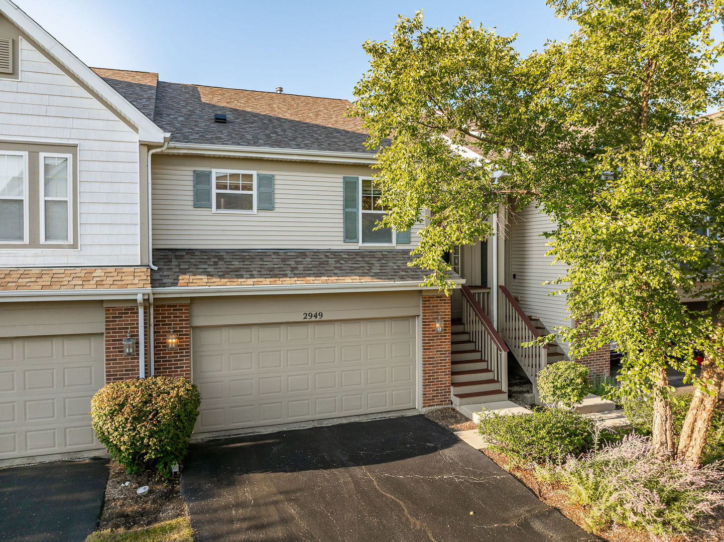 2949 Saganashkee Lane, Naperville, IL 60564