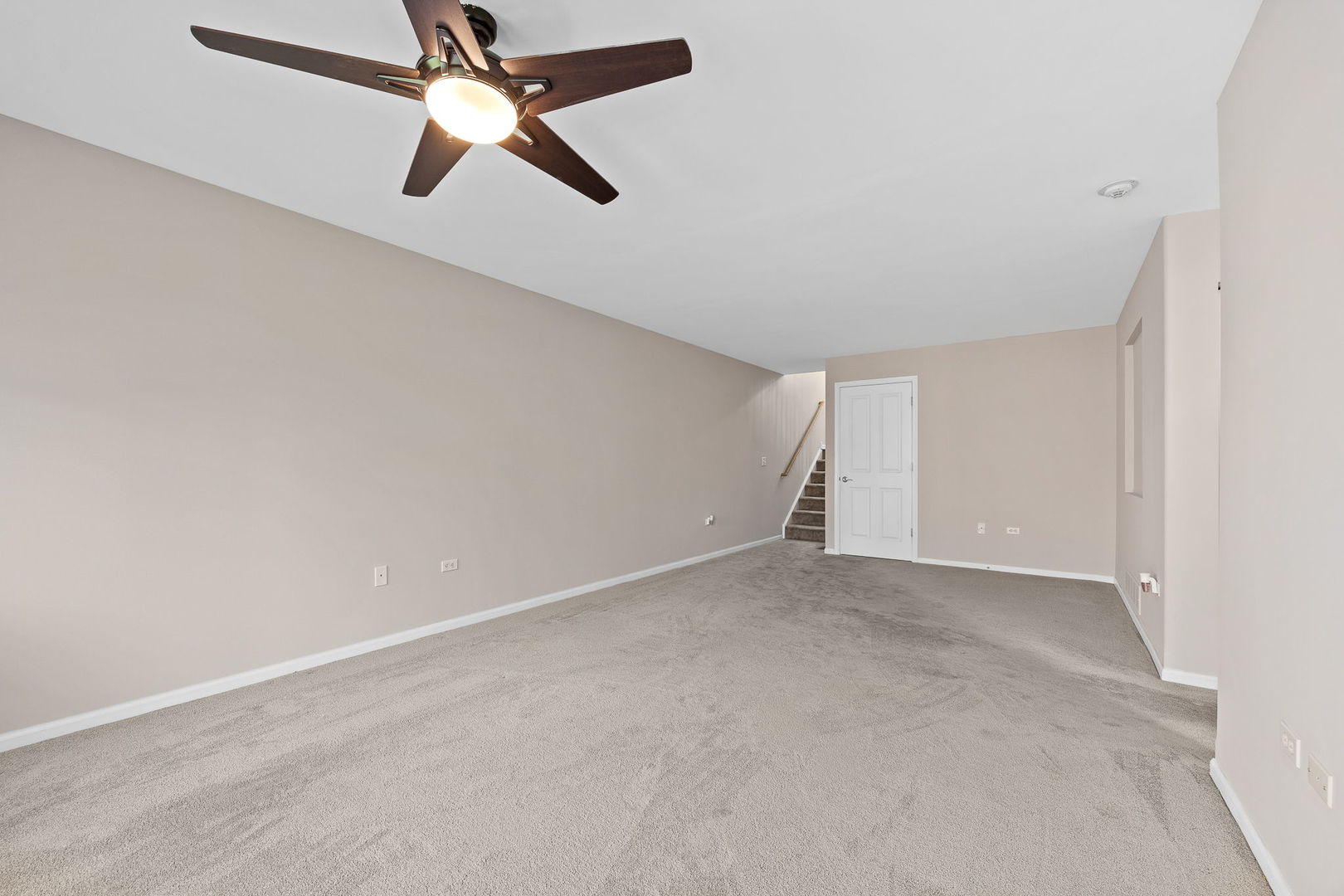 2949 Saganashkee Lane, Naperville, IL 60564