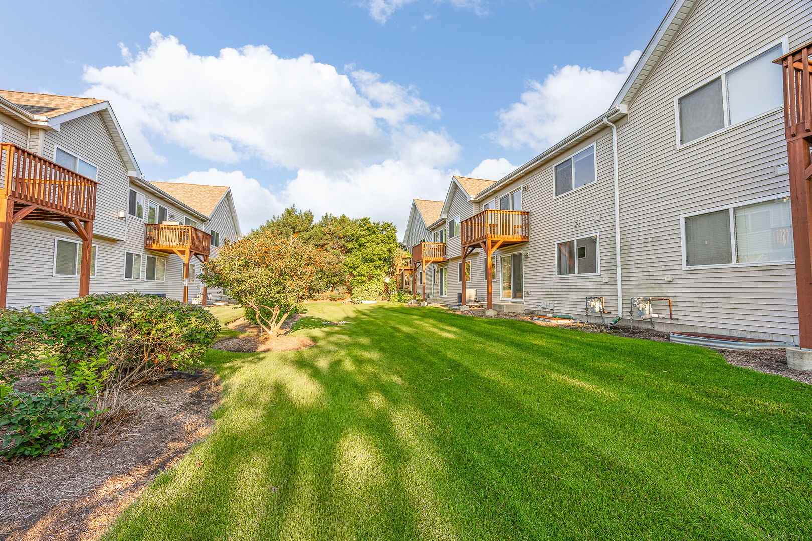 2949 Saganashkee Lane, Naperville, IL 60564