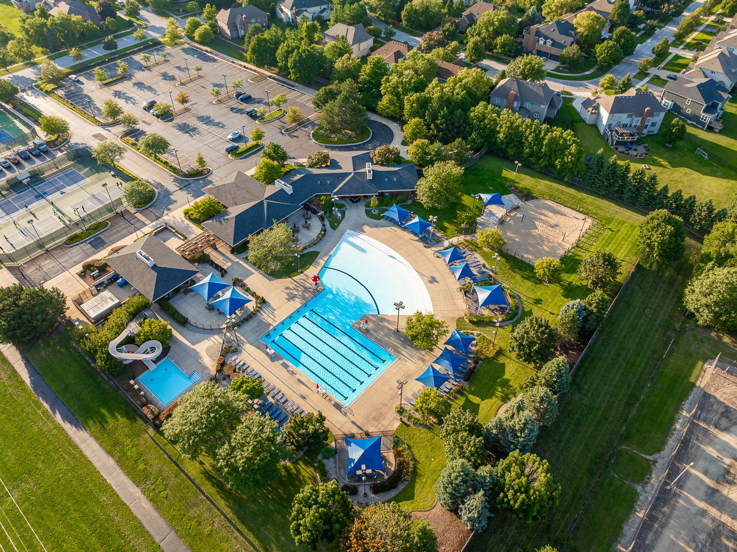 2949 Saganashkee Lane, Naperville, IL 60564