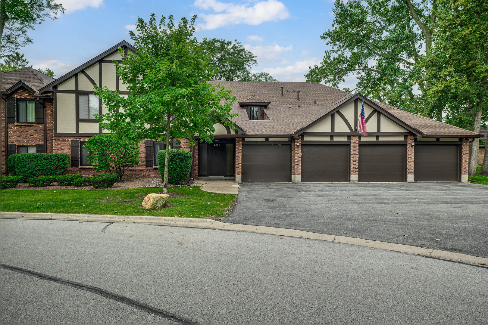 8254 Chestnut Drive #41B, Palos Hills, IL 60465