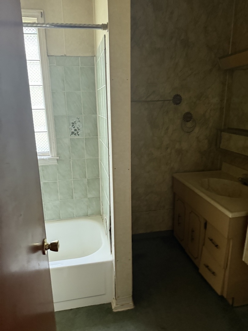 16707 Dixie Highway, Hazel Crest, IL 60429