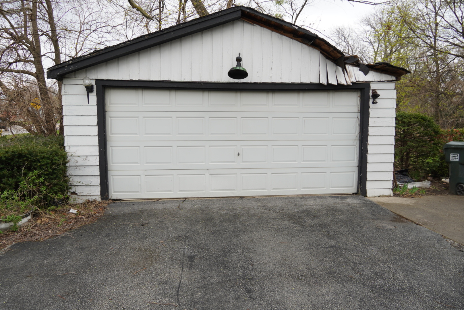 16707 Dixie Highway, Hazel Crest, IL 60429
