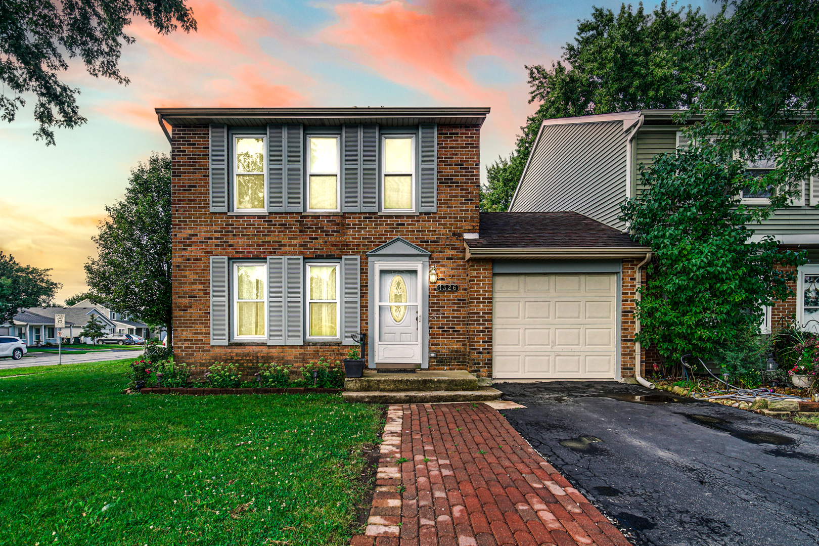 1326 Spring Valley Drive #1326, Carol Stream, IL 60188