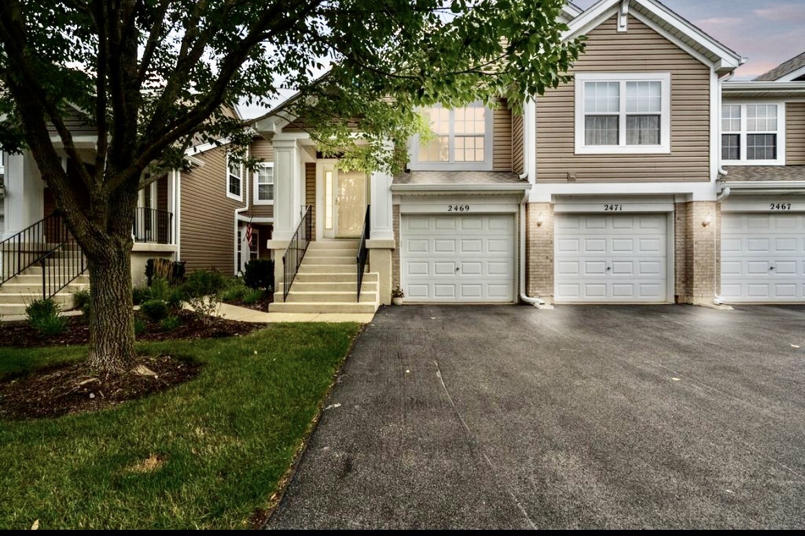 2469 Wilton Lane #2469, Aurora, IL 60502