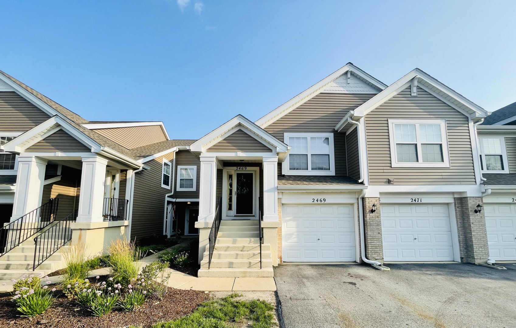 2469 Wilton Lane #2469, Aurora, IL 60502