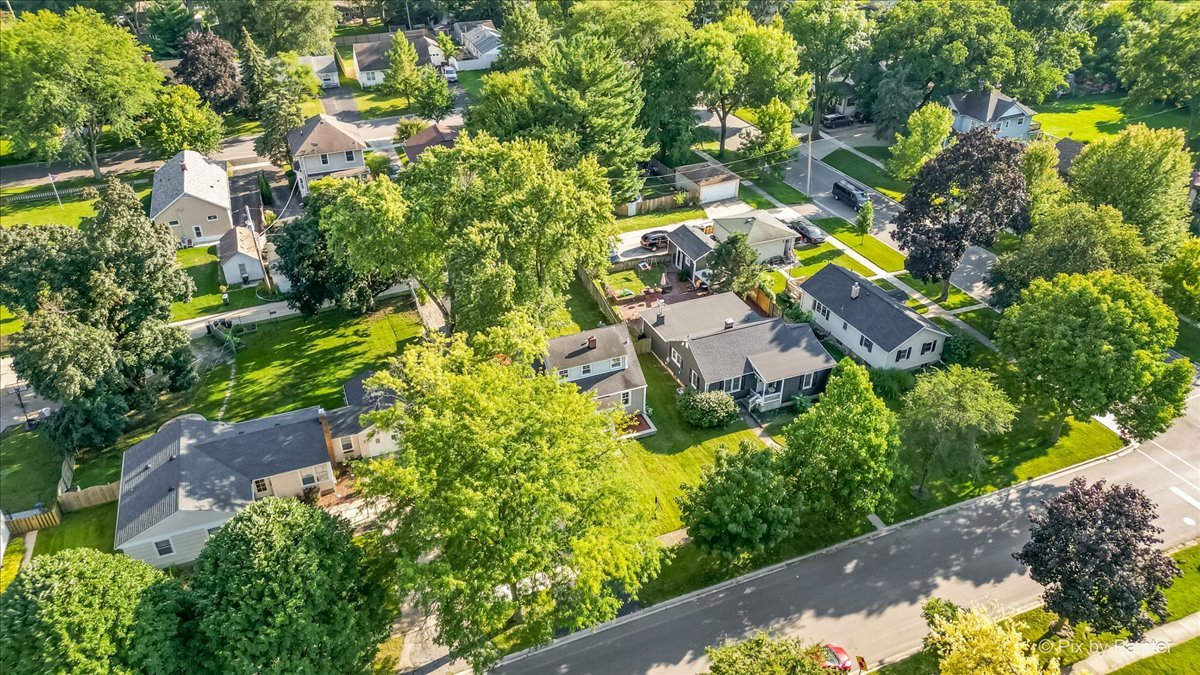 714 E Elmwood Avenue, West Chicago, IL 60185