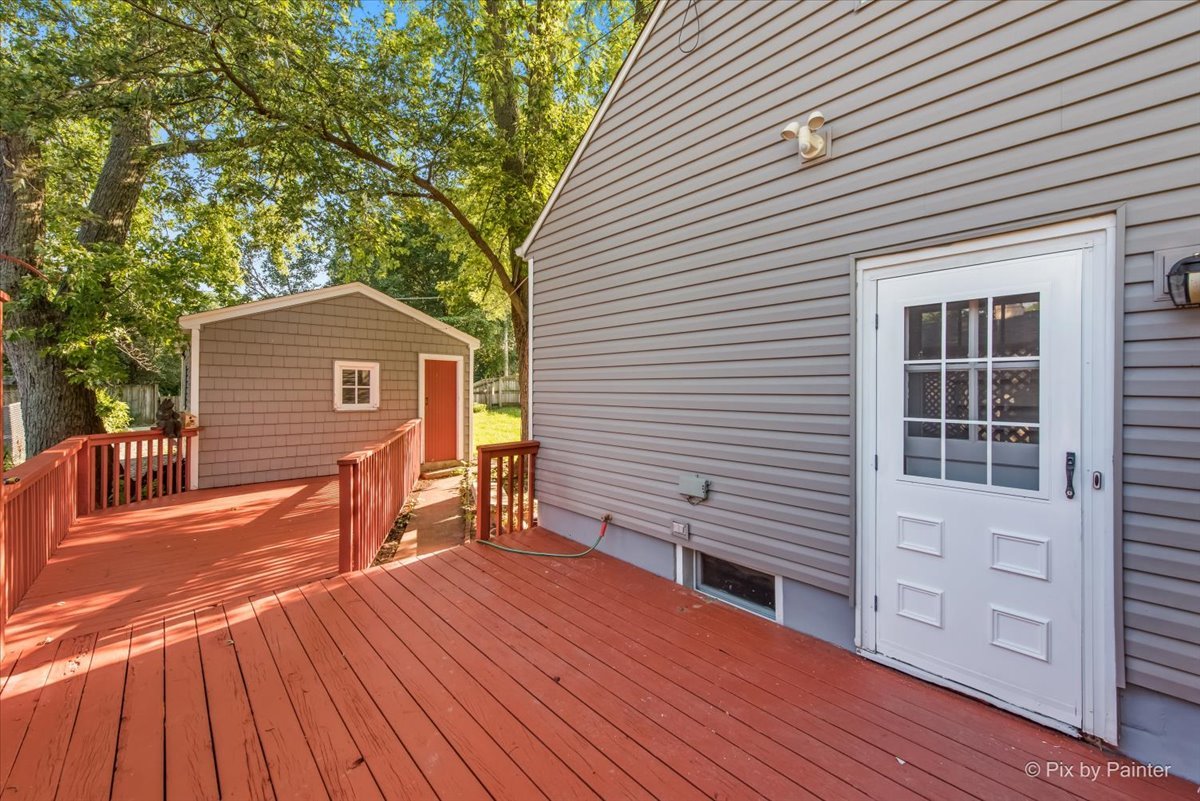 714 E Elmwood Avenue, West Chicago, IL 60185