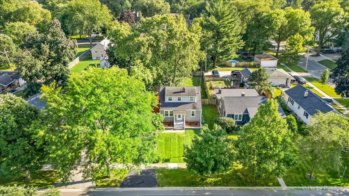 714 E Elmwood Avenue, West Chicago, IL 60185