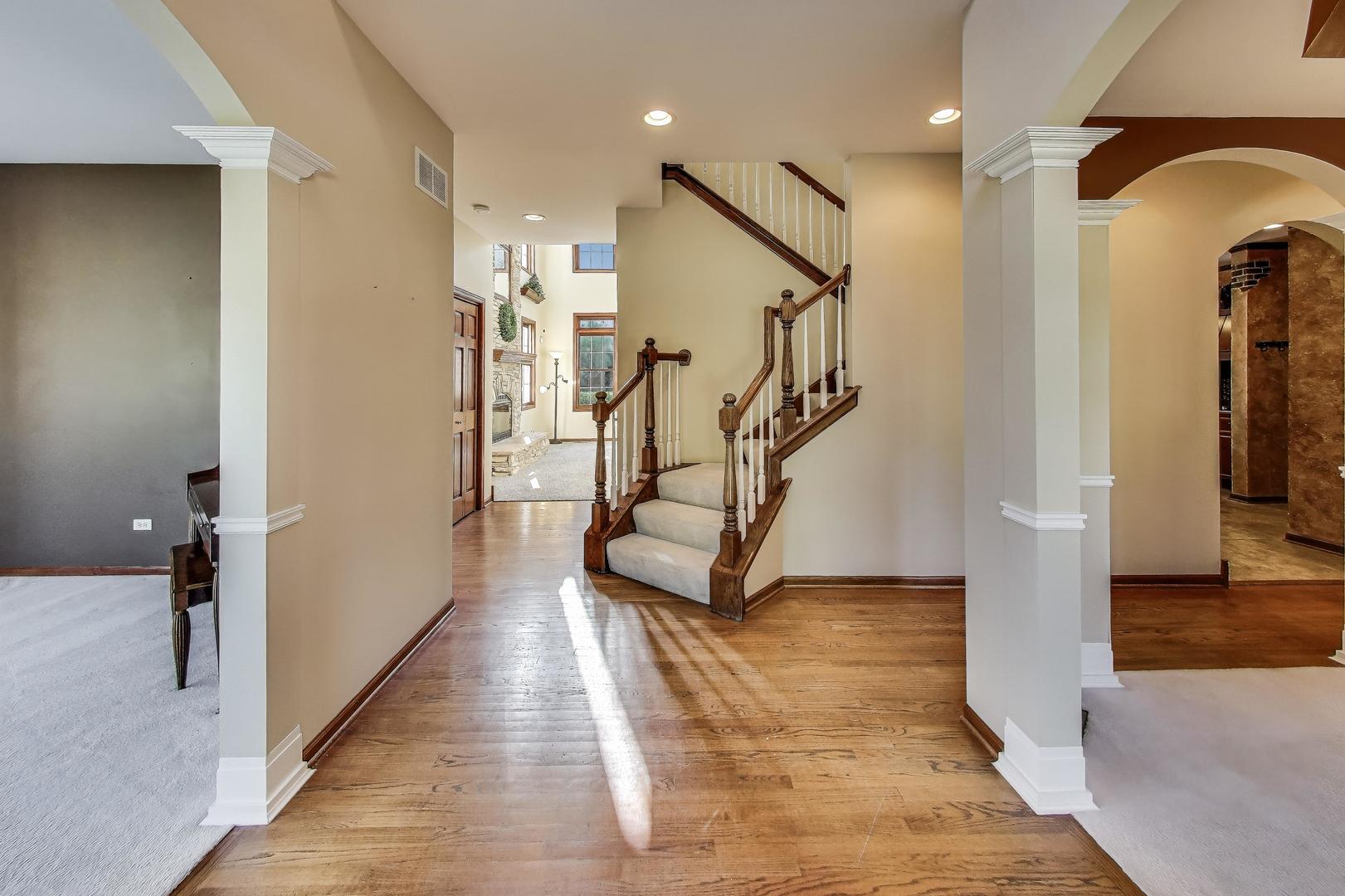 10840 Christopher Drive, Lemont, IL 60439