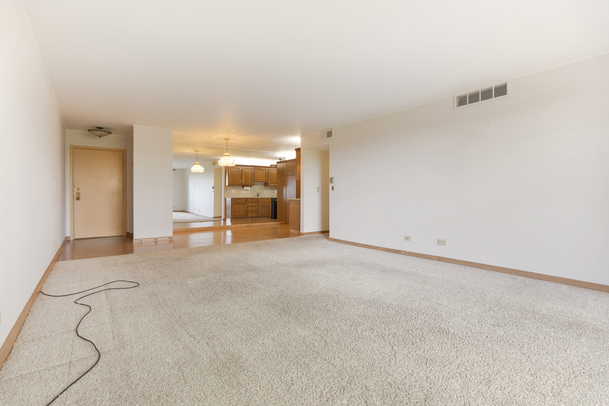 700 WELLINGTON Avenue #419, Elk Grove Village, IL 60007